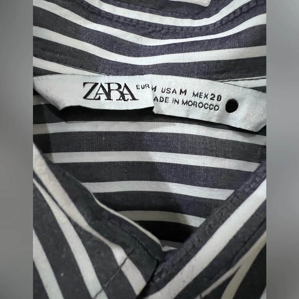 Zara Navy and White Striped Button Down. Size Medium. - Picture 4 of 4